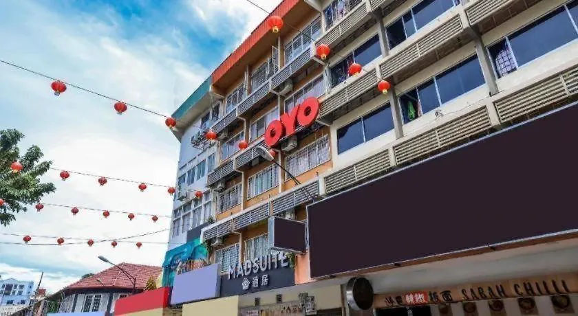 Oyo 43993 Madsuite Kota Kinabalu Malaysia