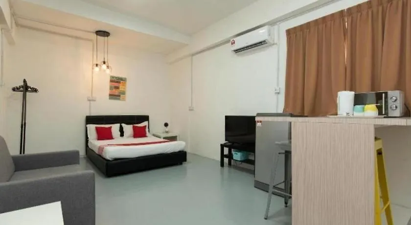 Oyo 43993 Madsuite Kota Kinabalu