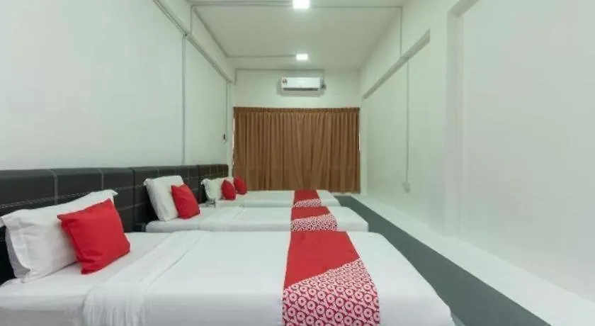 Oyo 43993 Madsuite Kota Kinabalu Malaysia
